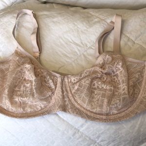 Victoria’s Secret 38DDD Unlined Nude Lace Bra